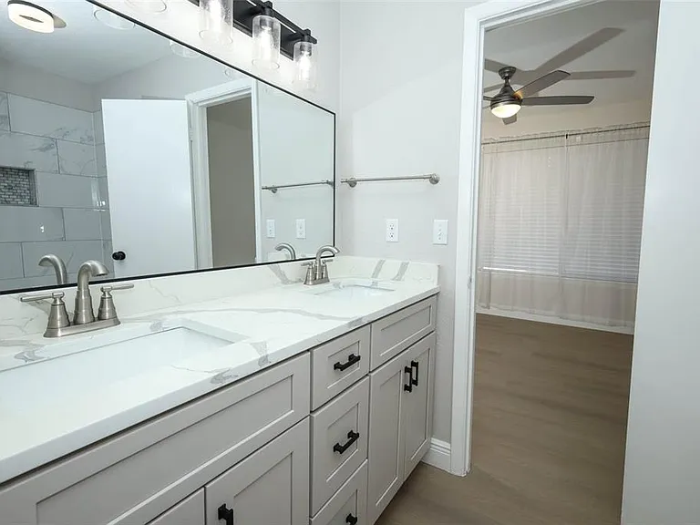 4029 Henley Rd #1705 — Photo 23