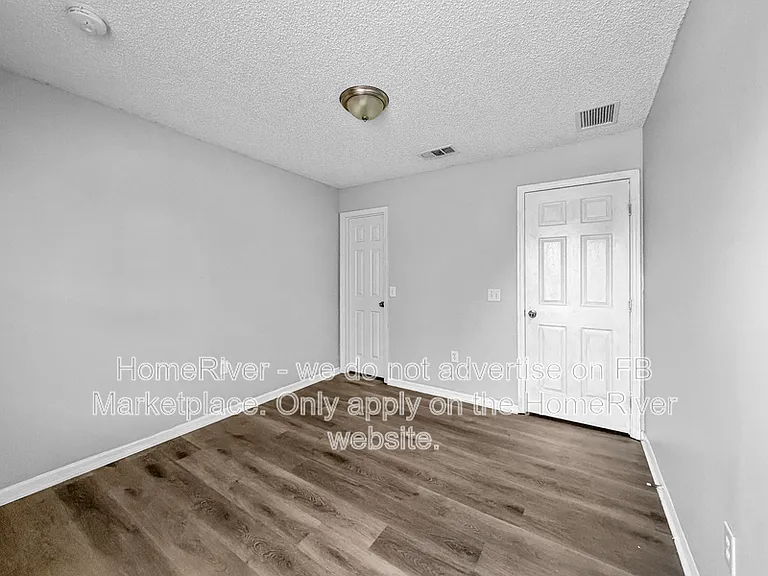 503 Hummingbird Ct — Photo 17