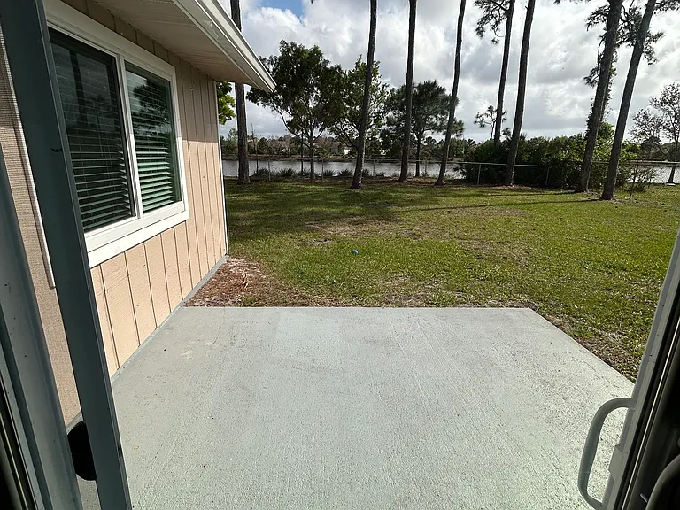2380 SE Harrington Ave — Photo 6