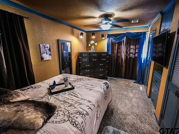 5th image of 851 Lakeview