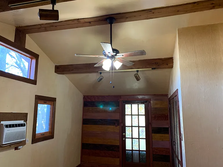 139 Meadows Ln — Photo 35