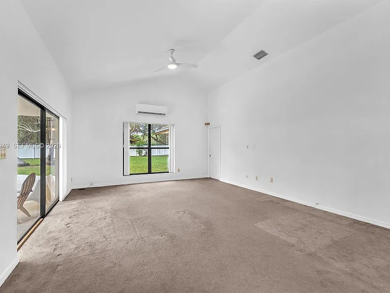 10330 SW 58th Ct — Photo 11