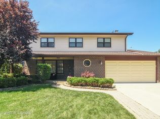 1834 N Vail Ave, Arlington Heights, IL 60004