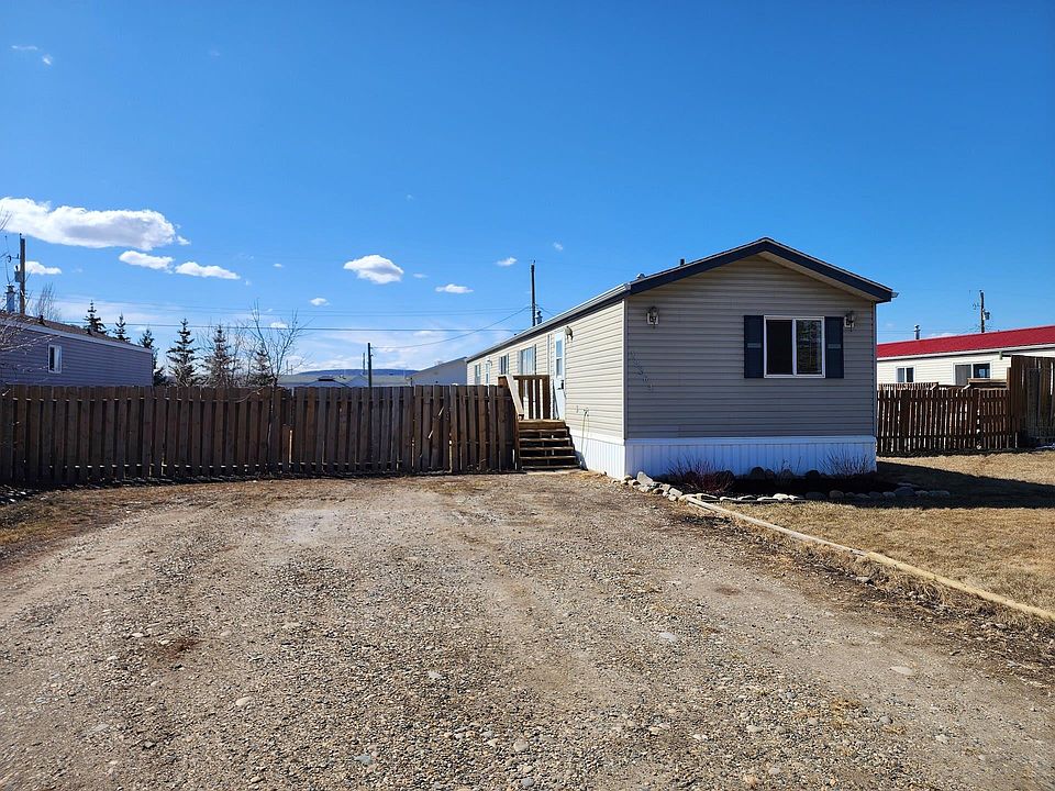 1st image of 10364 101st St