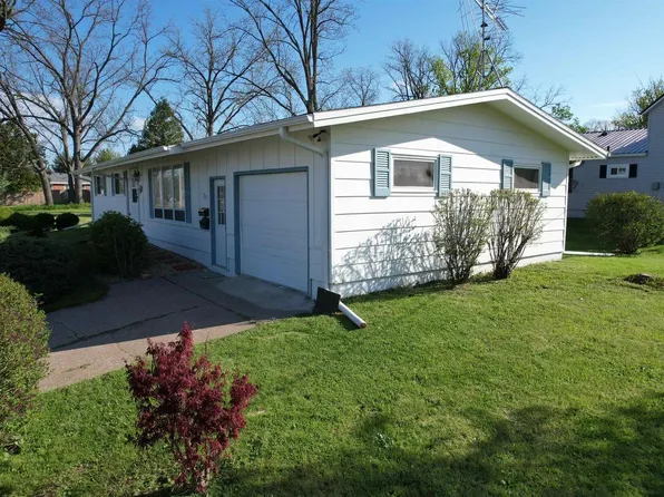725 Lancaster Street, Platteville, WI 53818