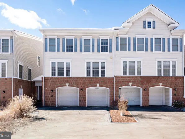 7120 Mason Grove Ct #33, Alexandria, VA 22306