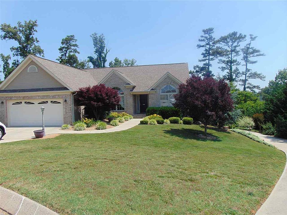 1st image of 4267 Oak Trace Dr