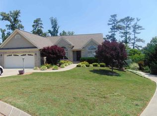 4267 Oak Trace Dr, Morristown, TN 37813