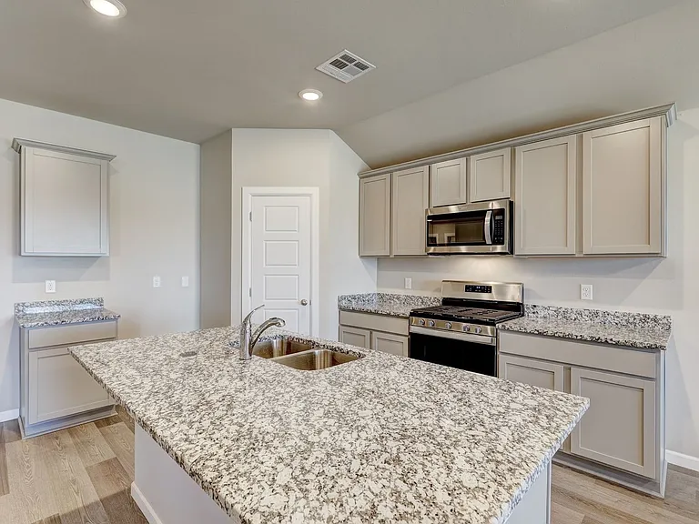 4109 Sara Park Dr — Photo 1