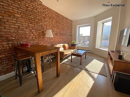 2nd image of 1085 Bergen St APT 4