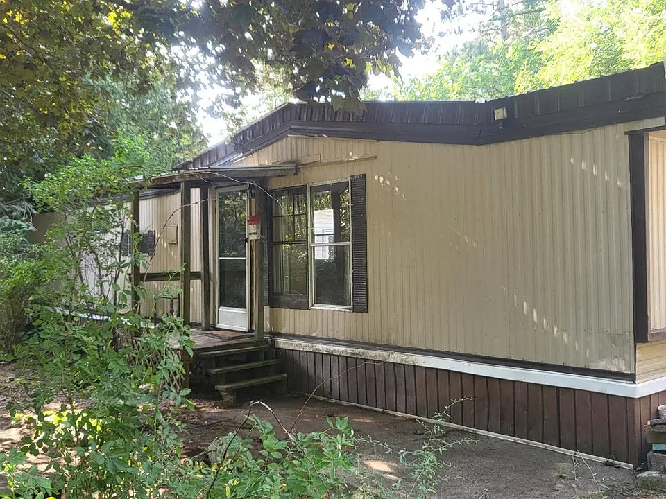 13581 Krauskopf Dr NE