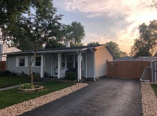 422 Glen Ave, Romeoville, IL 60446