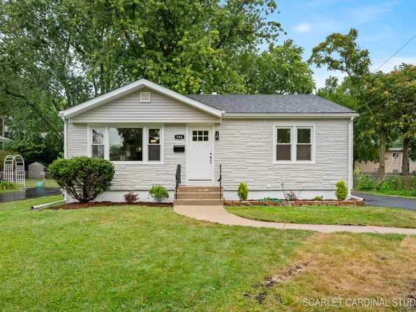 104 W Division St, Villa Park, IL 60181