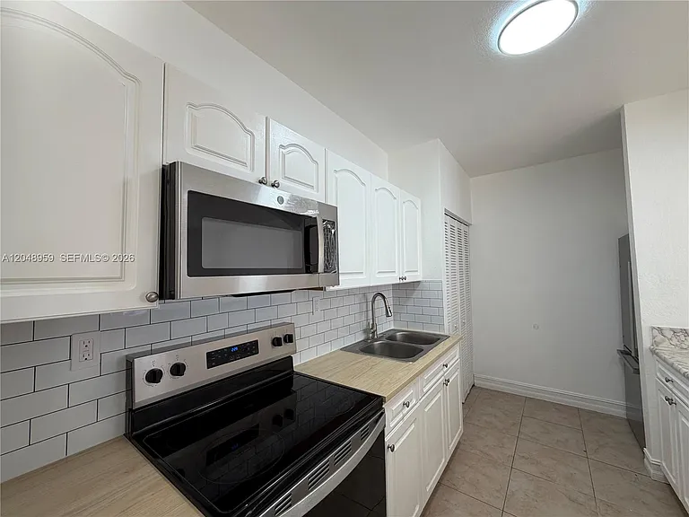 22725 SW 125th Ave #A — Photo 2