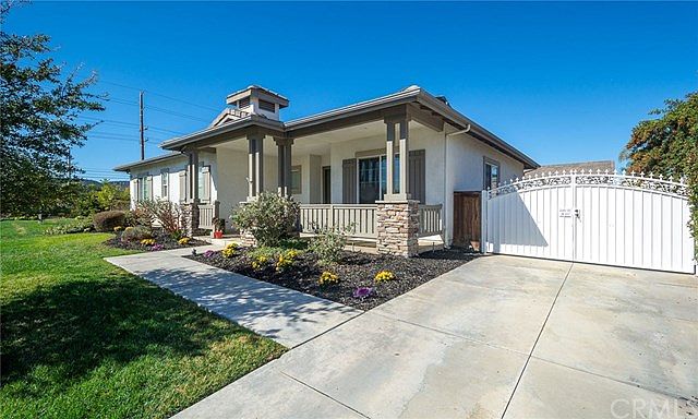 1st image of 41745 Hollister Ln