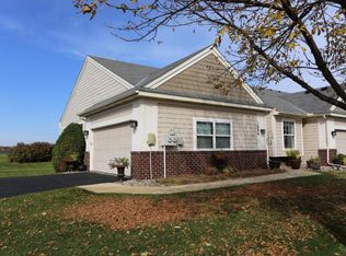 1006 Daylily Dr, Victoria, MN 55386