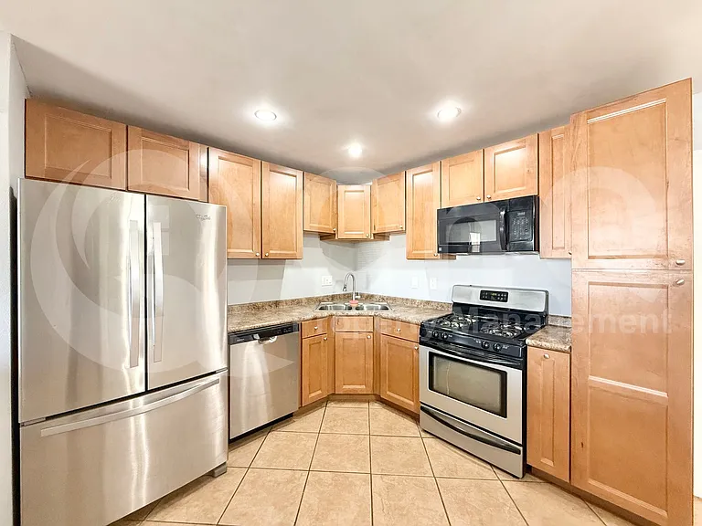 3423 W Aster Dr — Photo 3