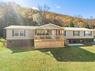 37 Evergreen Ln, Rocky Gap, VA 24366