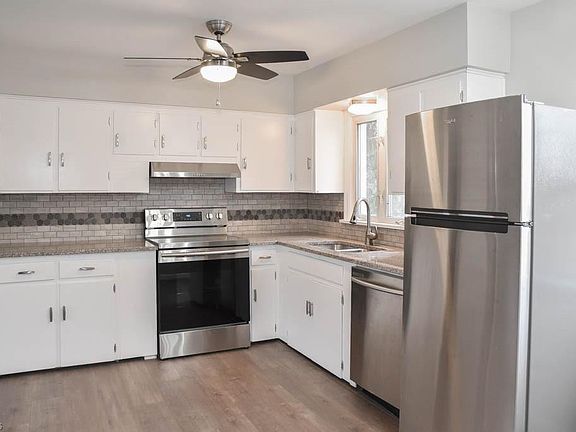 4th image of 3754 Brookside Dr