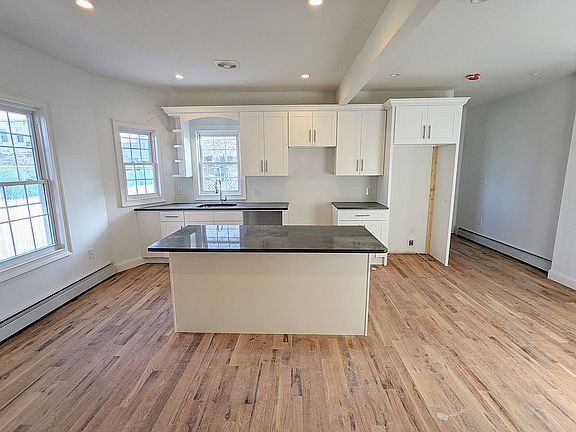 5th image of 14611 Farmers Blvd