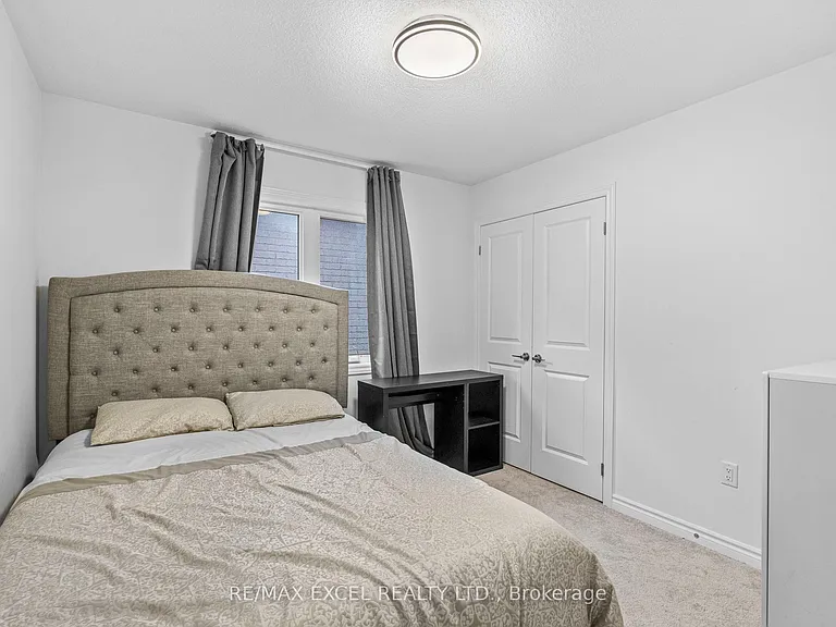 37 Macpherson St — Photo 39