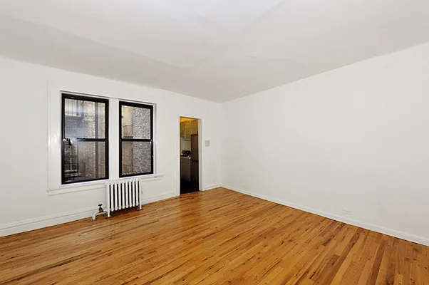 Rented by Aether Property Group | media 8