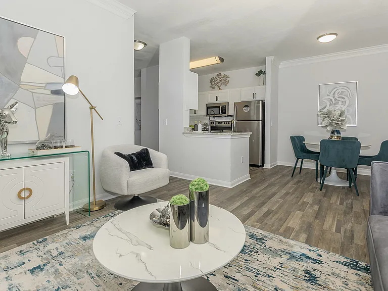 Wildwood Forest Apartments — Photo 7