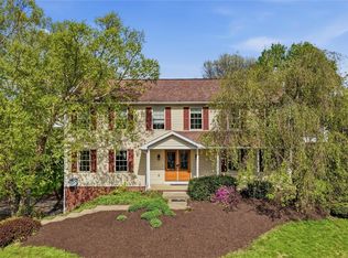 105 Bayberry Ln, Cranberry Township, PA 16066