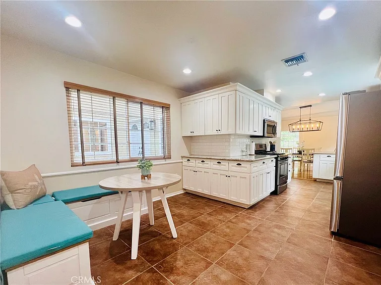 5309 Lockhurst Dr — Photo 20