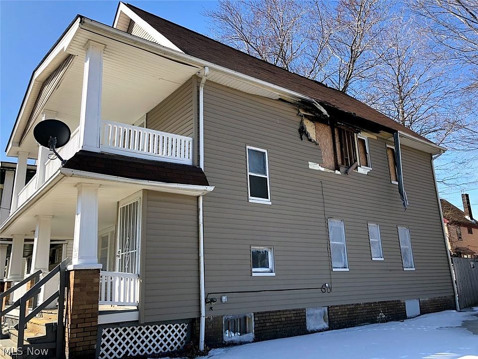 1st image of 420-422 E 115th St