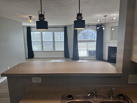 5th image of 3475 Forestdale Dr APT 2D