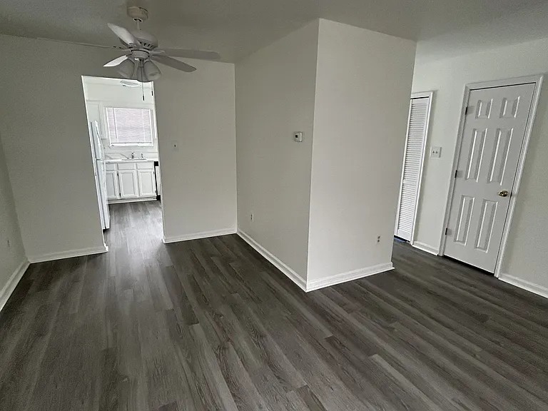 2203 Tall Pnes — Photo 5