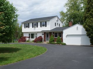 2 Dreahook Rd, Branchburg, NJ 08876
