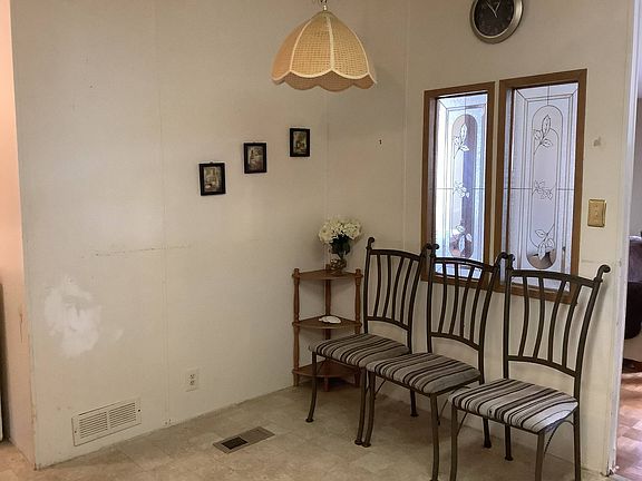 4th image of 2805 SE 110th St #B26