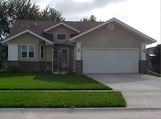 701 9th Street Ct, Eldridge, IA 52748