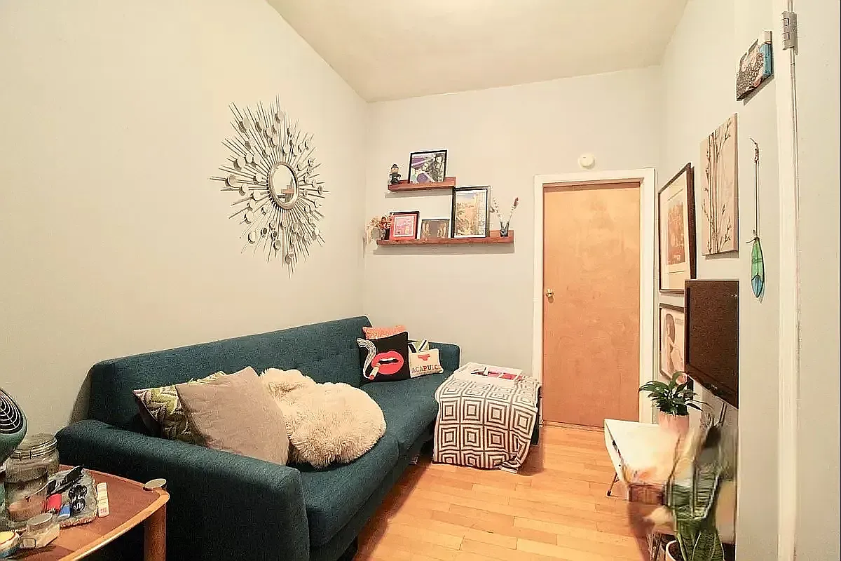 320 Powers Street — Photo 1