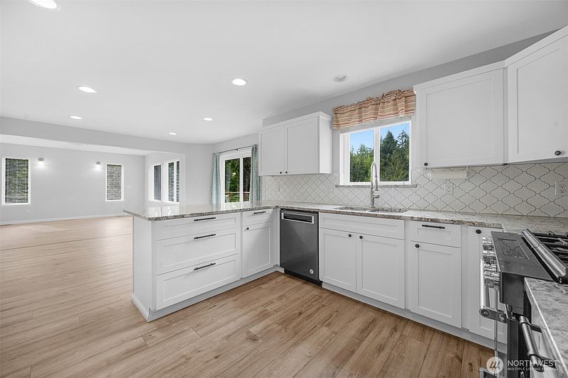 3rd image of 17323 58th Street SE