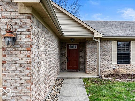 3rd image of 6026 Cheri Cir