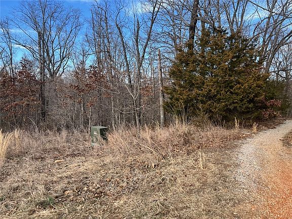 2nd image of Lynn Ln #1
