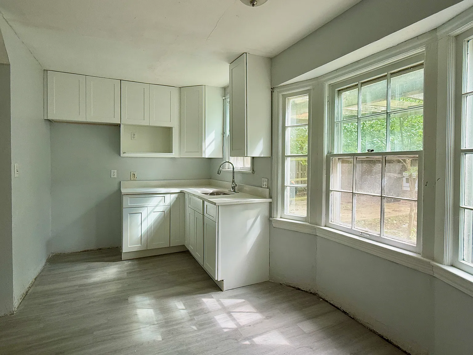 4 bed, 1.5 bath, 1263 sqft, $1,700 — Photo 2