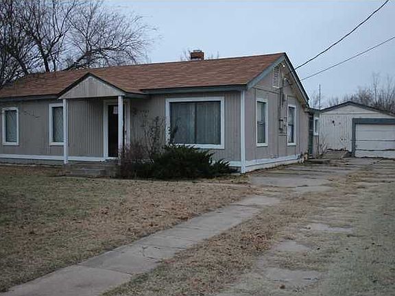 3rd image of 4404 SE 33rd St