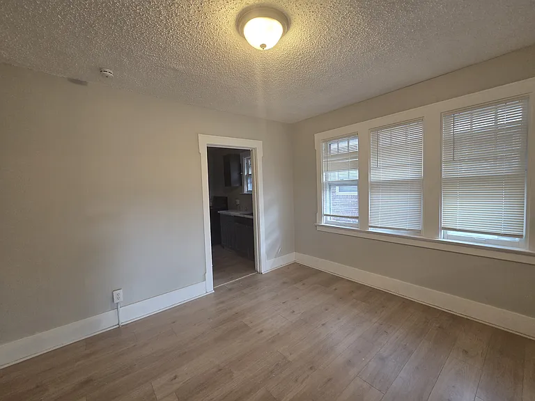 34 Blakemore Pl — Photo 4