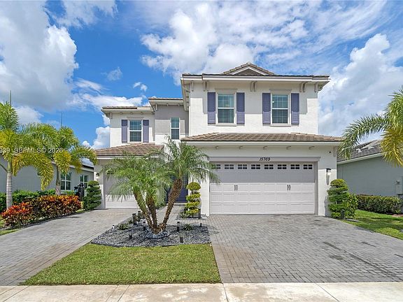 3rd image of 15769 Hummingbird Ln