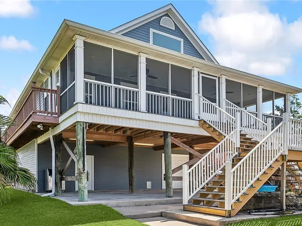 136 Orange Ln, Port Sulphur, LA 70083