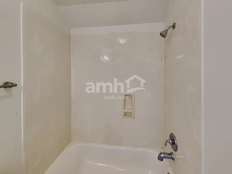 21927 Saragosa Pond Ln — Photo 19