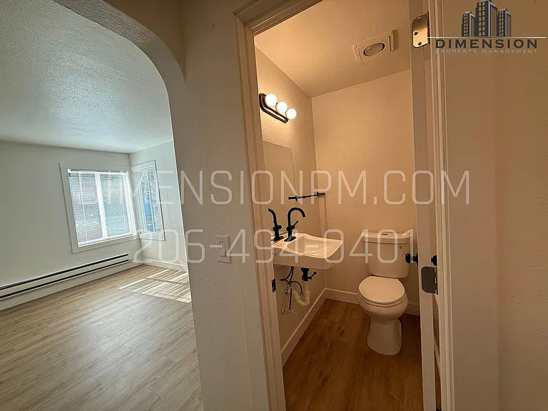 Skyway Apartments — Photo 7