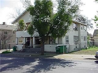 2nd image of 610 E Oak St