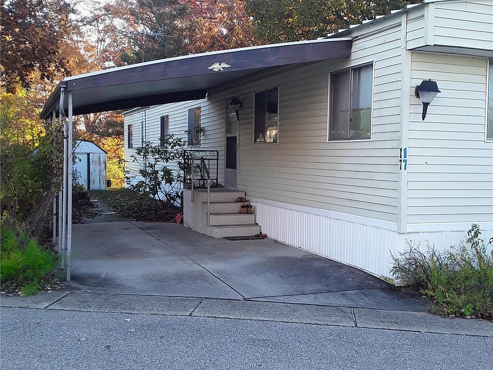 1st image of 927 W Lake Dr #17