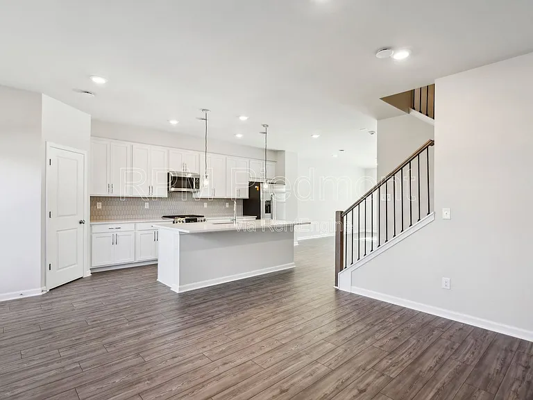 1604 Halbrook Pl SW — Photo 14