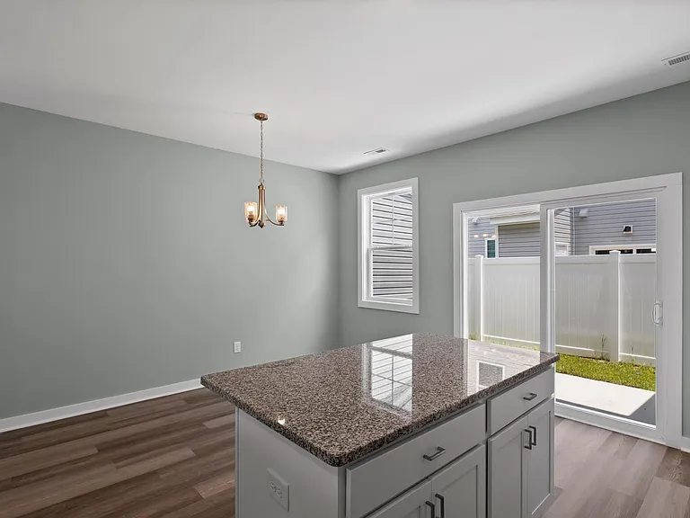 320 Starfish Ln — Photo 8